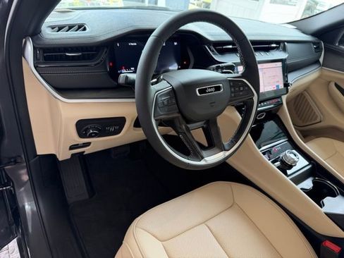 New 2026 Jeep Grand Cherokee Limited AWD/4WD image 14