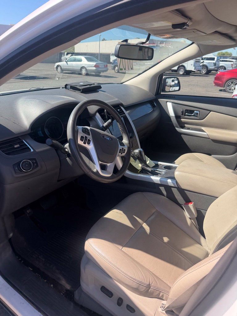 Used 2012 Ford Edge SEL FWD image 9