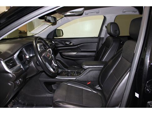 Used 2023 GMC Acadia SLT image 10