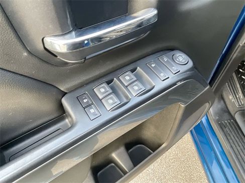 Certified 2019 Chevrolet Silverado 2500 LT w/ LT Convenience Package image 21