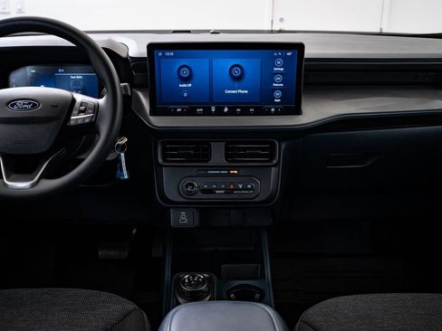 Used 2025 Ford Maverick XL image 30