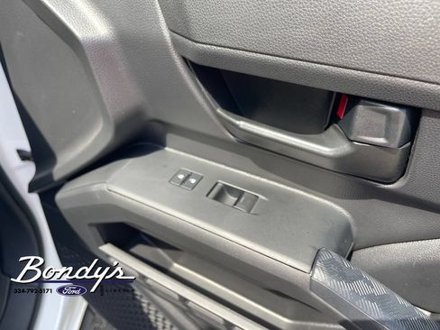 Used 2024 Toyota Tacoma SR5 AWD/4WD image 20