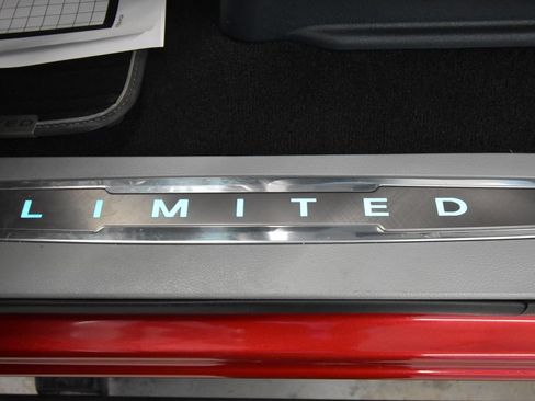 Used 2024 Ford F250 Limited AWD/4WD image 10