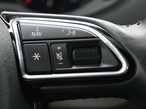 Used 2018 Audi Q3 2.0T Premium image 27