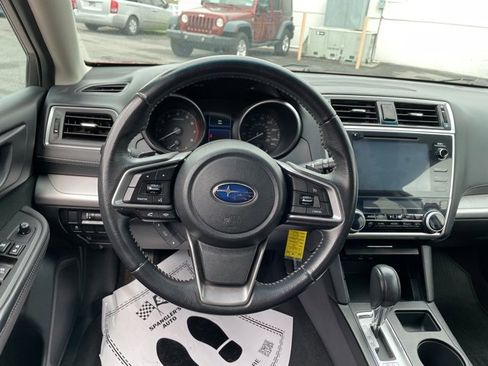 Used 2018 Subaru Outback 2.5i Premium image 13