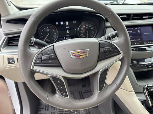 Used 2024 Cadillac XT5 Premium Luxury w/ Technology Package image 20
