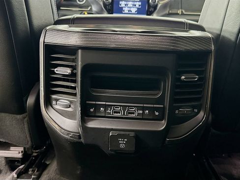 Used 2020 RAM 1500 Limited w/ Black Appearance Package AWD/4WD image 29