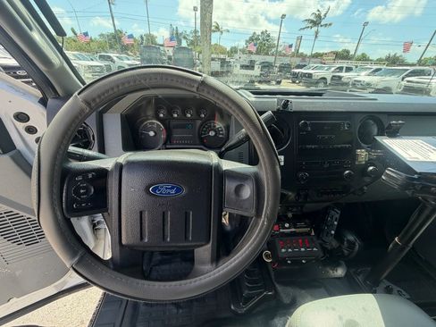 Used 2015 Ford F550 4x4 Crew Cab Super Duty image 11