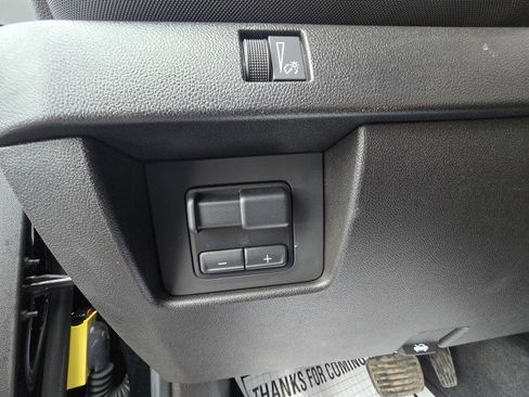 Used 2024 Chevrolet Colorado Z71 w/ Z71 Convenience Package 2 image 19