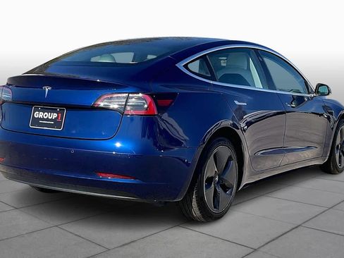 Used 2018 Tesla Model 3 Mid Range image 11