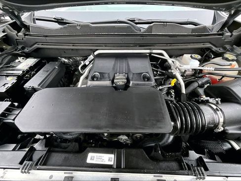 Used 2025 GMC Canyon AT4 image 10