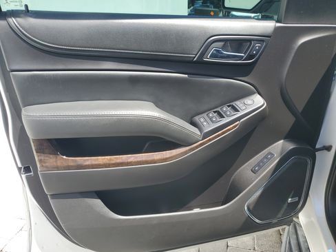Used 2016 Chevrolet Tahoe LT AWD/4WD image 9