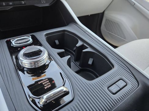New 2026 Jeep Cherokee Laredo AWD/4WD image 18