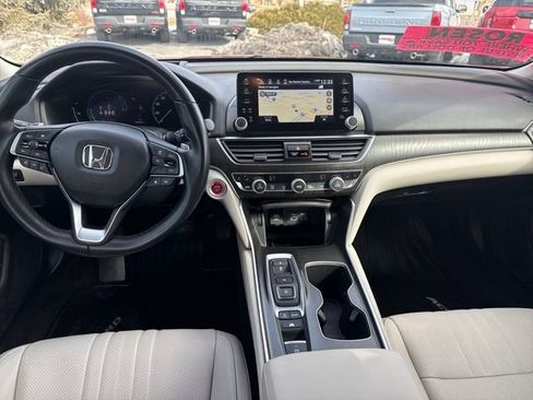 Certified 2022 Honda Accord Touring image 24