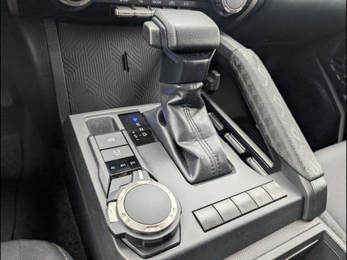 Used 2025 Toyota Tacoma SR image 13