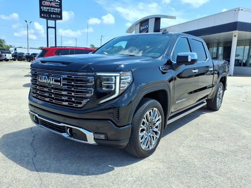 Used 2025 GMC Sierra 1500 Denali Ultimate AWD/4WD image 3