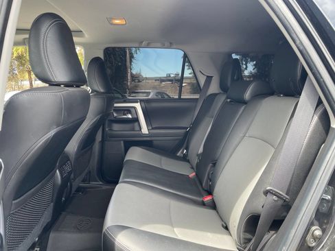 Used 2021 Toyota 4Runner SR5 Premium w/ Moonroof Package AWD/4WD image 8
