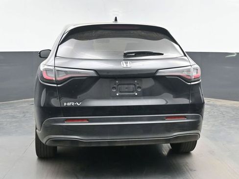Used 2023 Honda HR-V LX image 9