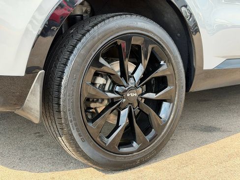 Used 2023 Kia Sorento EX AWD/4WD image 27