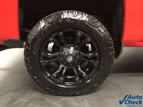 Used 2019 Chevrolet Silverado 1500 LT AWD/4WD image 21