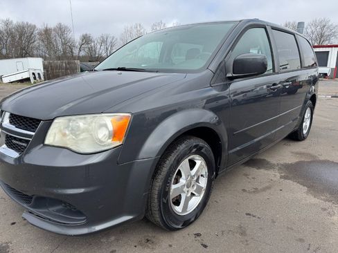 Used 2012 Dodge Grand Caravan SXT FWD image 9
