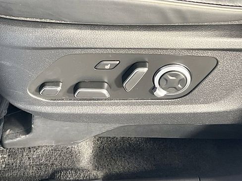 Used 2024 Hyundai Palisade Calligraphy FWD image 13