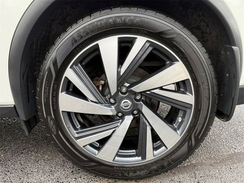 Used 2017 Nissan Murano Platinum w/ Platinum Technology Package image 16