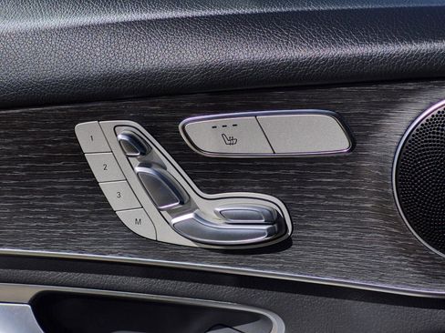 Used 2022 Mercedes-Benz GLC 300 image 22