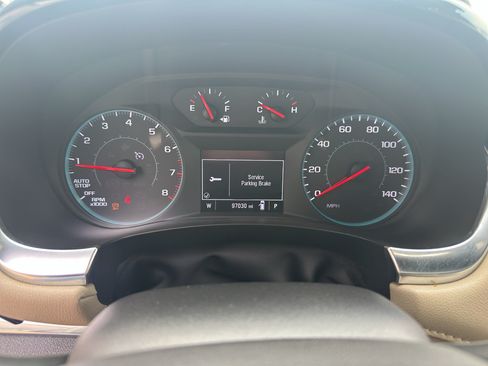 Used 2023 Chevrolet Traverse LS AWD/4WD image 20
