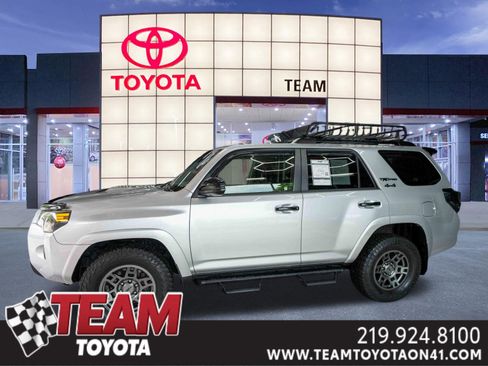 Used 2020 Toyota 4Runner Venture w/ Moonroof Package AWD/4WD image 1