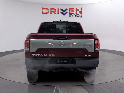 Used 2024 Nissan Titan Platinum Reserve w/ Moonroof Package image 4