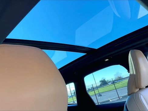 Used 2023 Volvo XC60 B5 Ultimate w/ Climate Package image 25