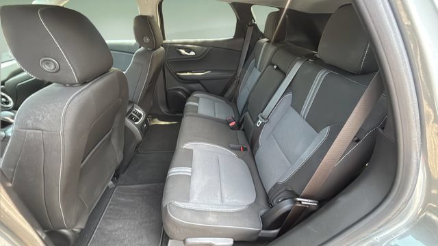 Used 2023 Chevrolet Blazer LT w/ Convenience Package FWD image 19