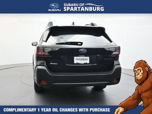 Used 2024 Subaru Outback Onyx Edition AWD/4WD image 7