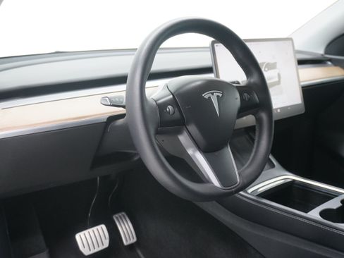 Used 2022 Tesla Model Y Performance AWD/4WD image 10