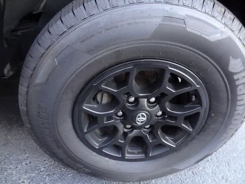 Used 2022 Toyota Tacoma SR5 image 24