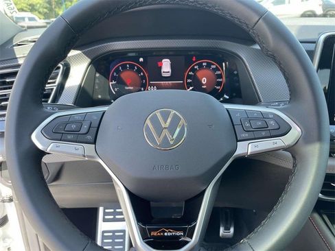 New 2026 Volkswagen Atlas Peak Edition AWD/4WD image 25