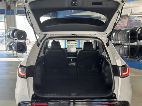 Used 2024 Honda HR-V EX-L image 6