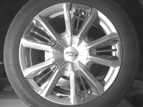 Used 2024 Chevrolet Tahoe High Country RWD image 12