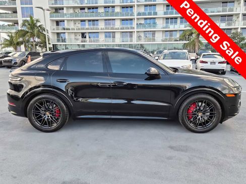 Used 2025 Porsche Cayenne GTS image 6