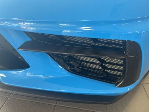 Used 2023 Chevrolet Corvette Stingray Premium Cpe w/ Z51 Performance Package image 3