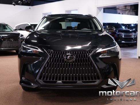 Used 2022 Lexus NX 250 FWD image 2