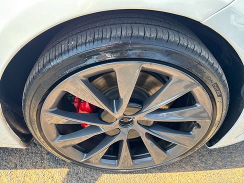 Used 2021 Tesla Model S Performance AWD/4WD image 39