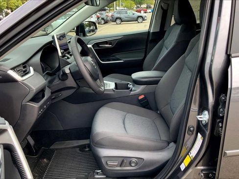 New 2025 Toyota RAV4 XLE image 9