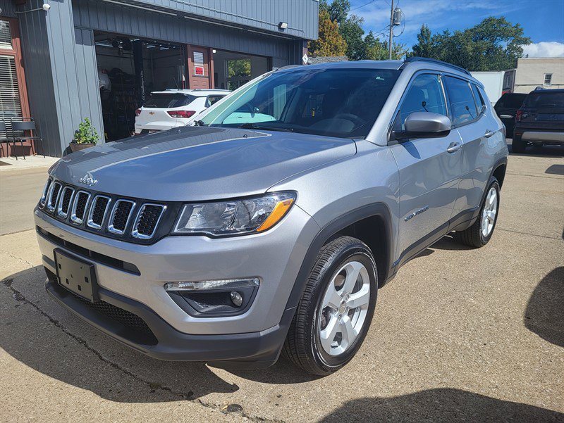 Used 2021 Jeep Compass Latitude AWD/4WD image 3