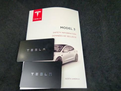 Used 2023 Tesla Model 3 Performance image 64