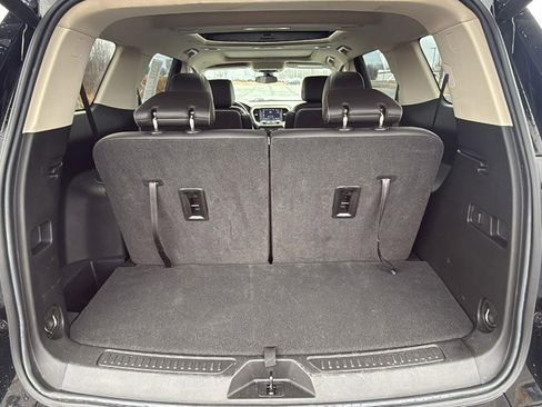 Used 2022 GMC Acadia Denali image 23