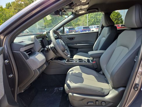 Used 2026 Subaru Forester Premium AWD/4WD image 6