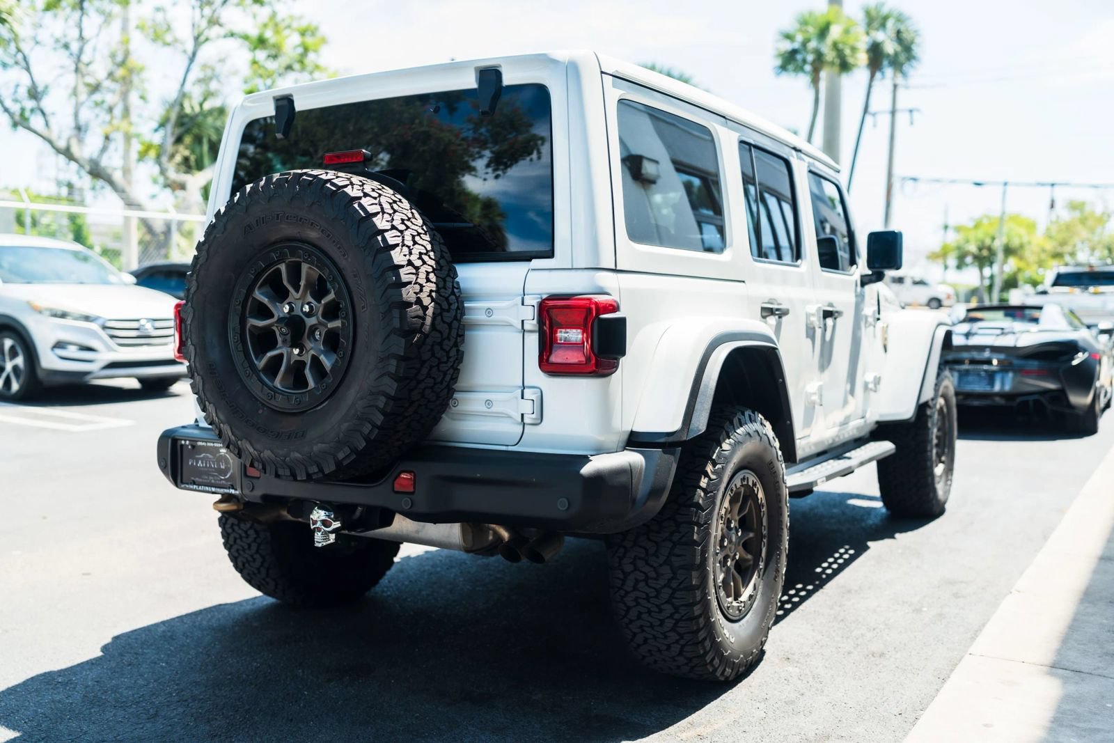 Used 2022 Jeep Wrangler Unlimited Rubicon w/ Trailer Tow Package AWD/4WD image 10