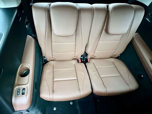 Certified 2026 Mercedes-Benz GLS 450 4MATIC image 24